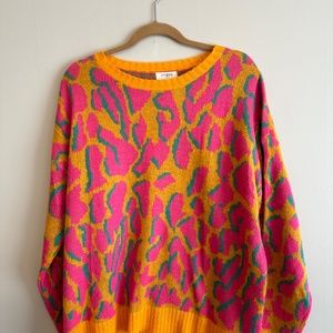 Umgee bright leopard print sweater L